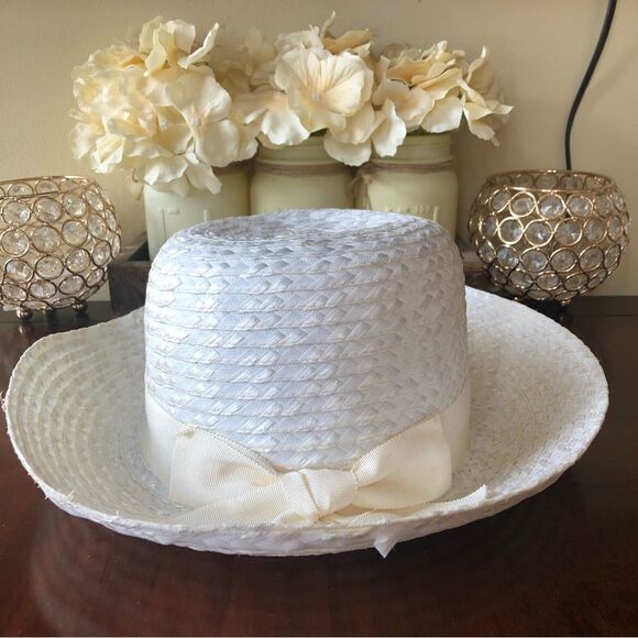 Vintage Straw Hat  - Picture 1 of 9